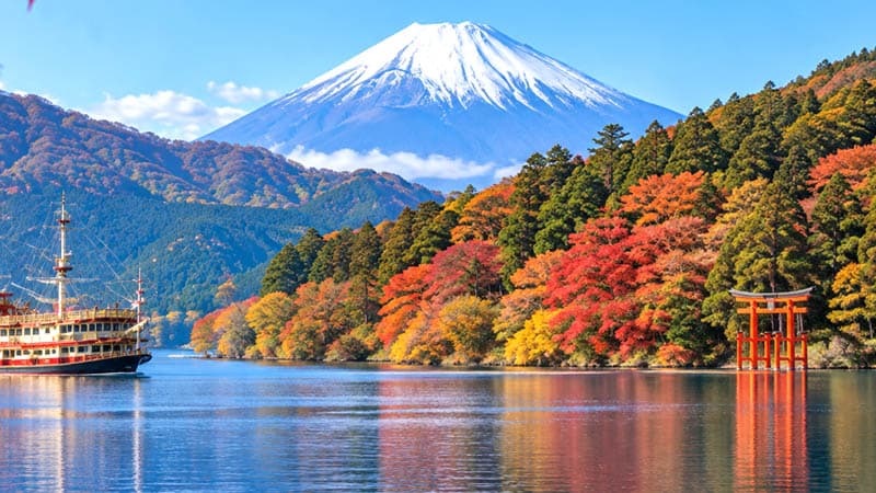 Hakone - Lake Ashi, Mountain Foliage, and Hot Springs