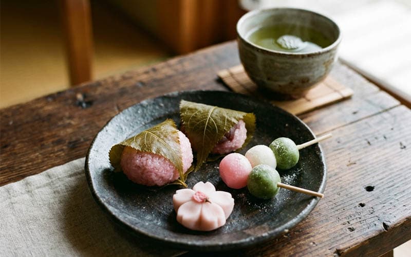 Taste Sakura Sweets & Spring Treats