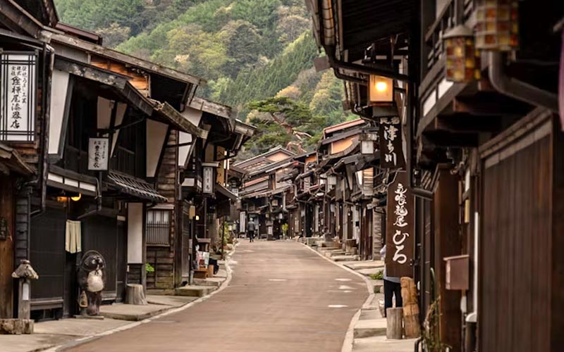 Kanazawa - Preserved Samurai District and Kenroku-en